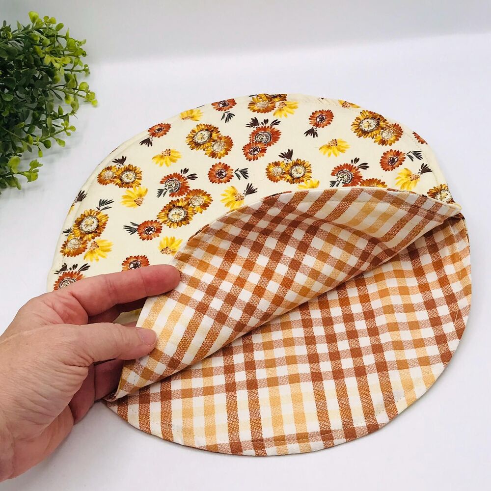 Tortilla Warmer 10.5 Inches Cream Strawflowers Print Holds Up To 6 Tortillas